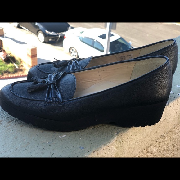 Brunate loaters made in Italy, Getting dressed is all about feeling your best. - Picture 5 of 11